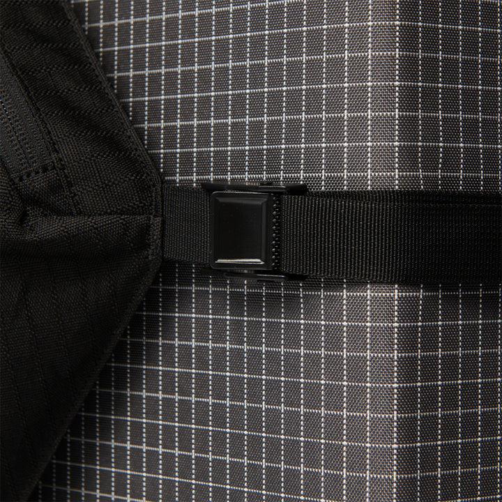 Charcoal
Piggyback Carrying System
