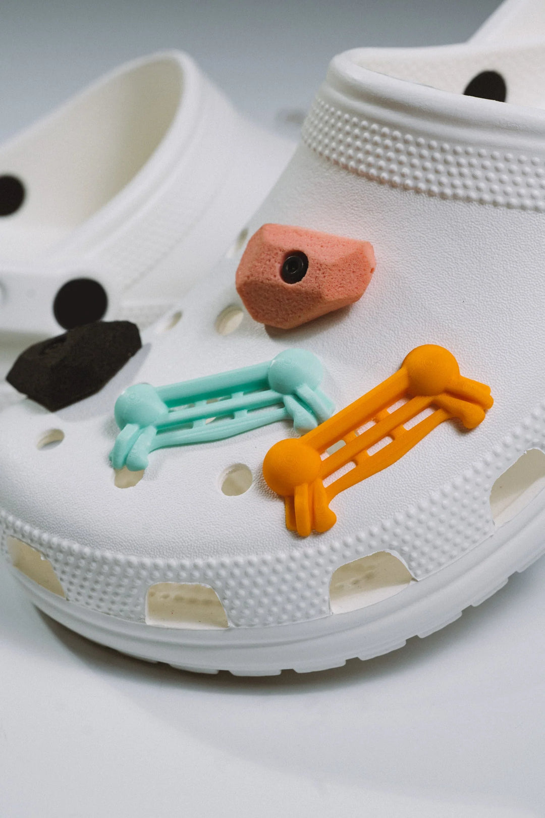 lron Palm Shoe Charm